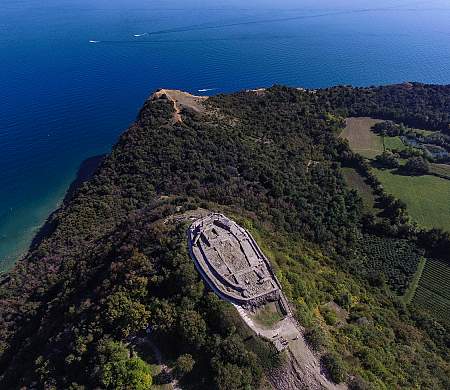 LA ROCCA DI MANERBA